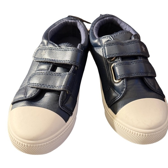 Other - NWT Toddler Unisex Sneakers Navy Blue White size 11